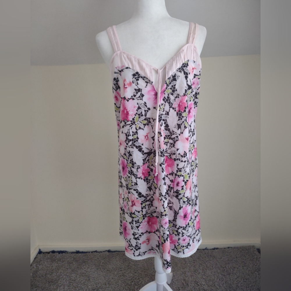 Oscar de la Renta Pink Label Short Gown/Sleepwear Size L‎ Pink Floral Lace